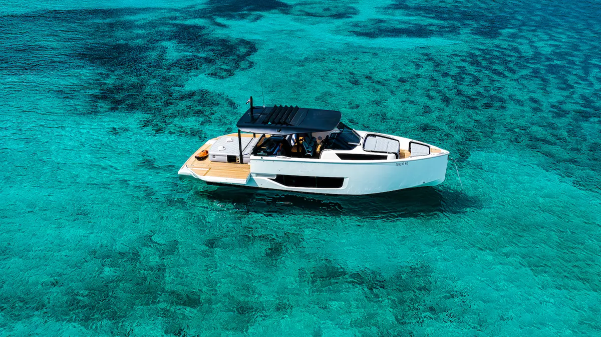 Luxury Yacht Cranchi A46 sailing in Adriatic Sea